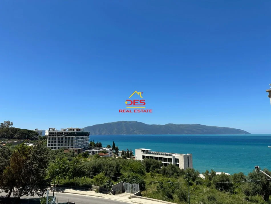 Vlore, jepet me qera apartament 1+1+Ballkon Kati 2, 70 m² 300 € (Rruga Dhimitër Konomi)