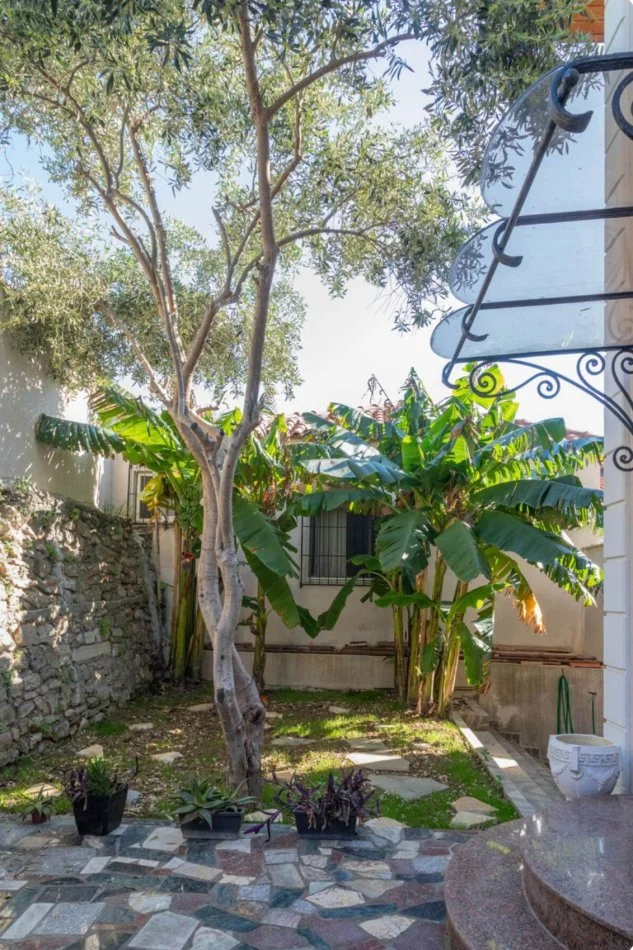 Durres, jepet me qera Vile 1+1+Aneks+Ballkon Kati 3, 80 m² 700 € (mbrapa pallatit te kultures, Durres)