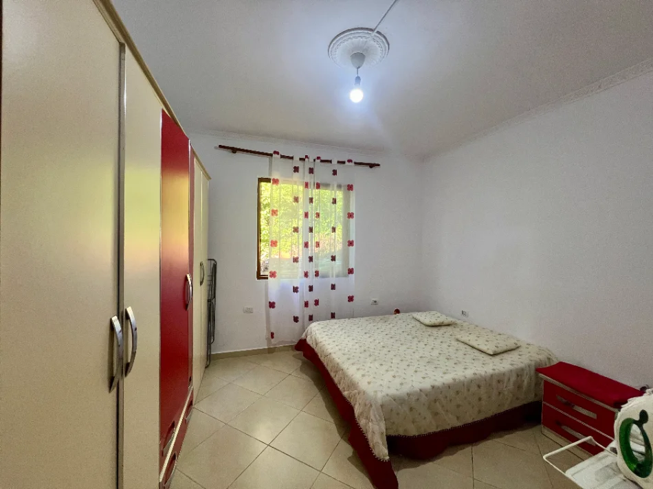 Tirane, jepet me qera shtepi 2+1 Kati 1, 80 m² 350 € (Unaza e madhe)