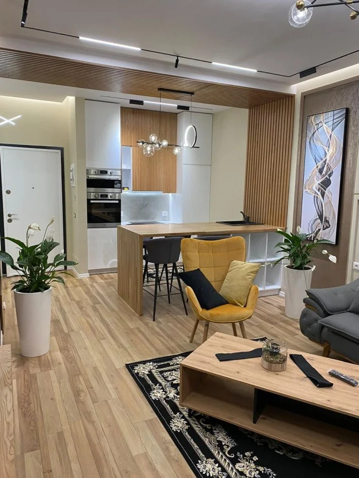 Tirane, jepet me qera apartament 1+1 Kati 6, 75 m² 800 € (Rruga e Kavajes)