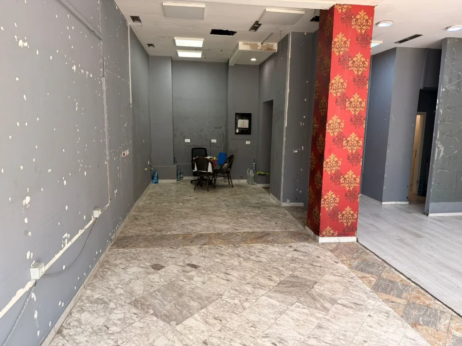 Tirane, jepet me qera ambjent biznesi Kati 0, 80 m² (21 dhjetori)