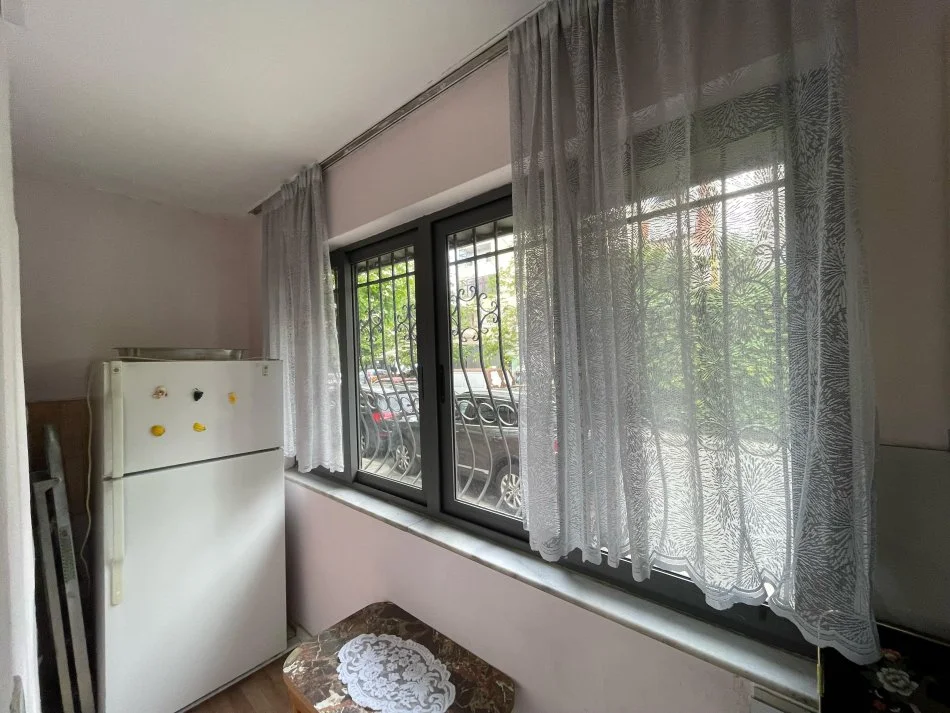 Tirane, jepet me qera apartament 2+1 Kati 1, 73 m² 500 € (Neom113579)