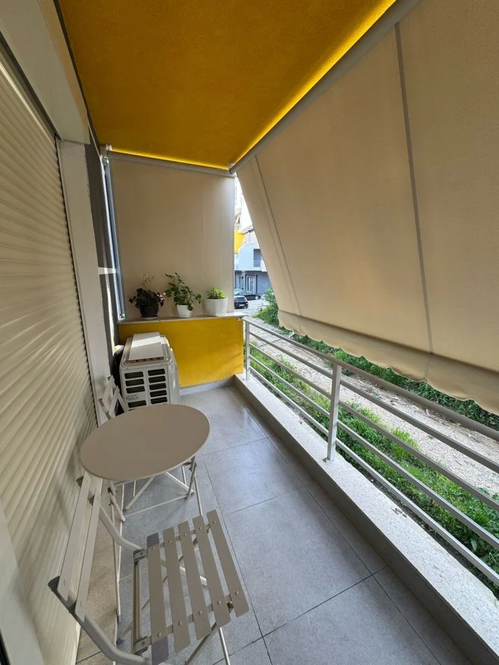 Tirane, jepet me qera apartament 2+1 Kati 2, 75 m² 500 € (Shkoze, Kompleksi Tom Doshi)