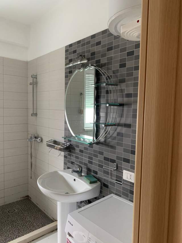 Tirane, jepet me qera apartament 1+1+BLK Kati 8, 73 m² 350 Euro (Rruga  Ndre Mjeda)