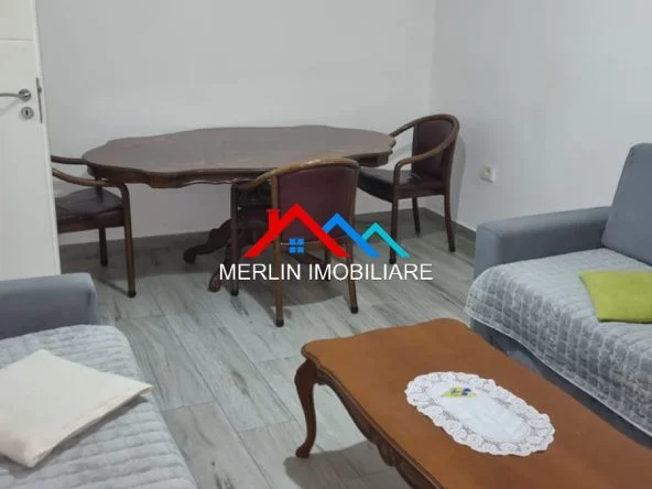 Tirane, jepet me qera apartament 1+1+Ballkon Kati 5, 70 m² 570 € (DON BOSKO)