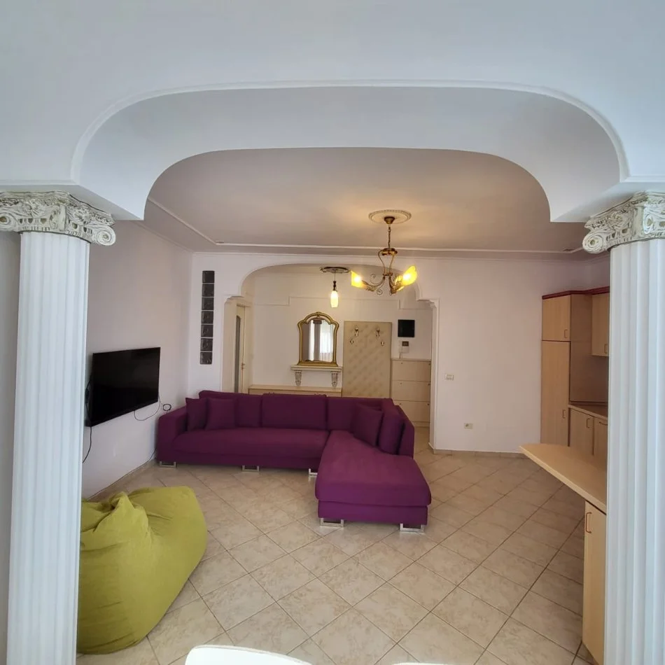 Tirane, jepet me qera apartament 2+1+Aneks+Ballkon Kati 8, 101 m² 600 € (rruga e kavajes)