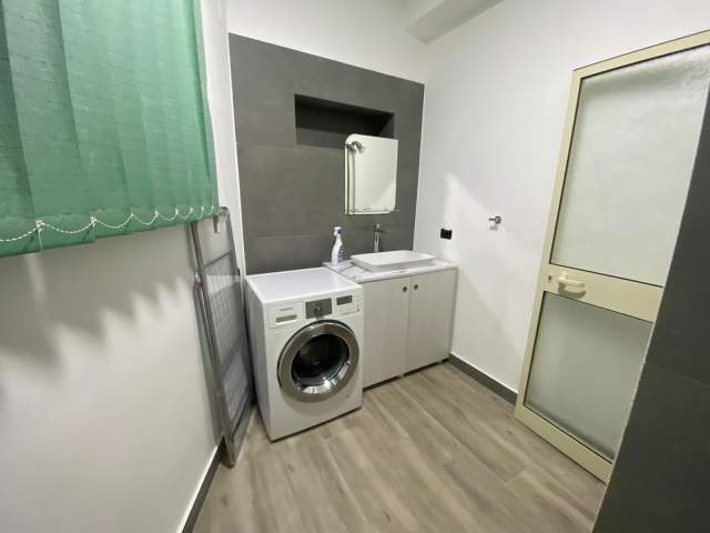Durres, jap me qera apartament 2+1+A+BLK Kati 1, 90 m² 350 Euro (Rruga egnatia)