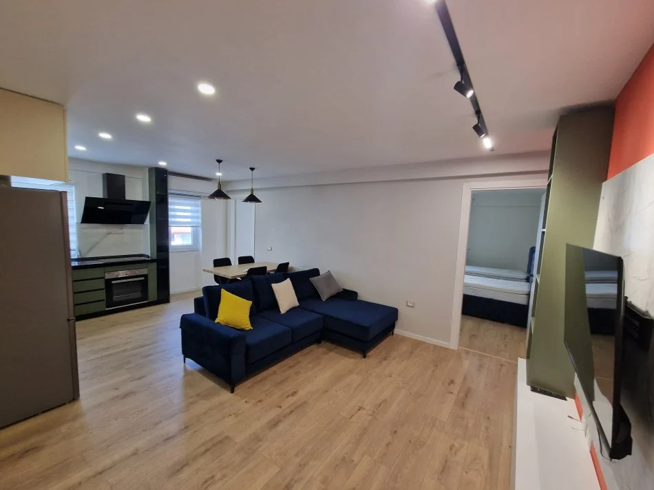 Durres, shitet apartament 2+1+Ballkon Kati 2, 104 m² 180.000 € (VOLLGA DURRES!)