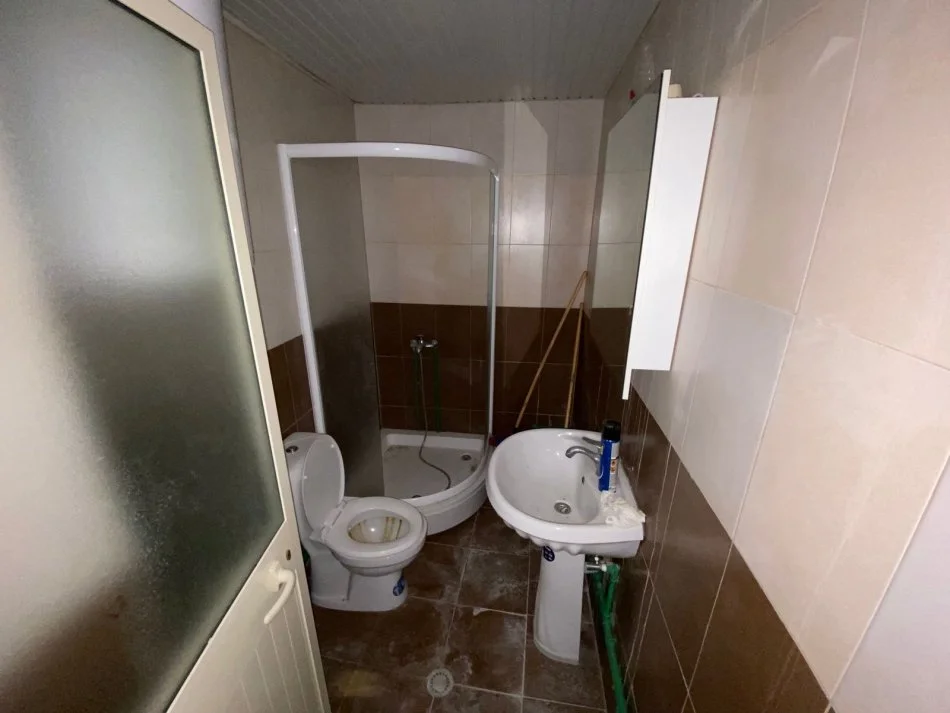 Durres, shitet apartament 2+1+Ballkon Kati 3, 73 m² 74.000 € (Qerret)