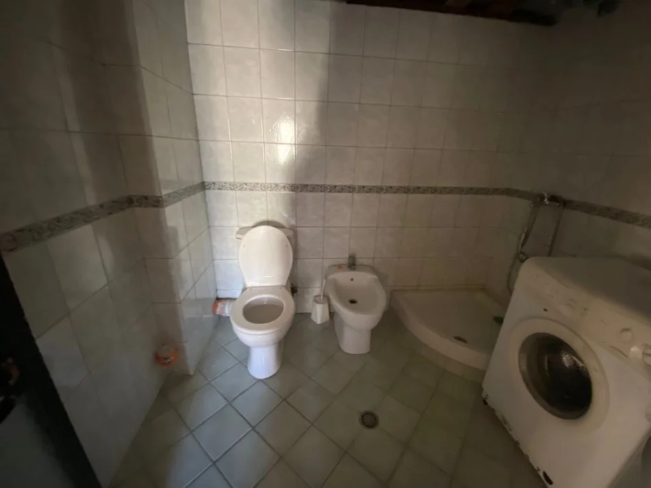 Durres, shitet apartament 3+1+Ballkon Kati 6, 126 m² 160.000 € (PAVARESIA PLAZH)