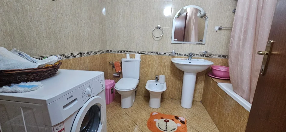 Tirane, jap me qera apartament 1+1 Kati 4, 80 m² 550 € 