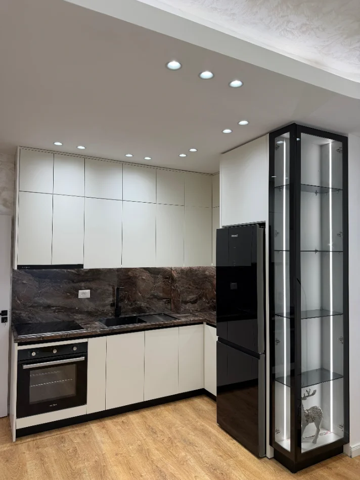 Tirane, shitet apartament 1+1+Ballkon Kati 2, 55 m² 109.000 € (MISTO MAME)