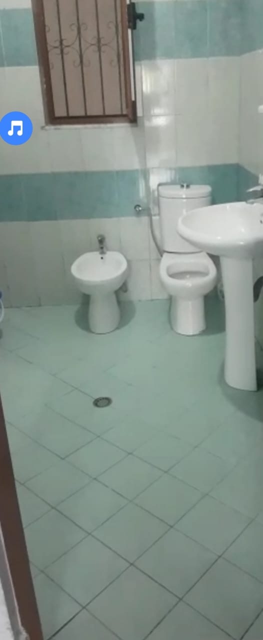 Tirane, jepet me qera apartament 1+1+A+BLK Kati 1, 60 m² 28.000 Leke (BAB REXHA)