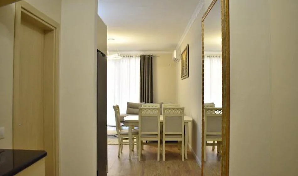 Tirane, jepet me qera apartament 2+1 Kati 2, 90 m² 800 € 