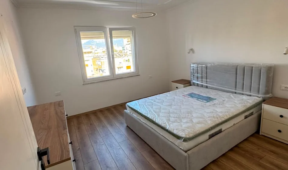 Tirane, jepet me qera apartament 1+1 Kati 6, 50 m² 550 € 