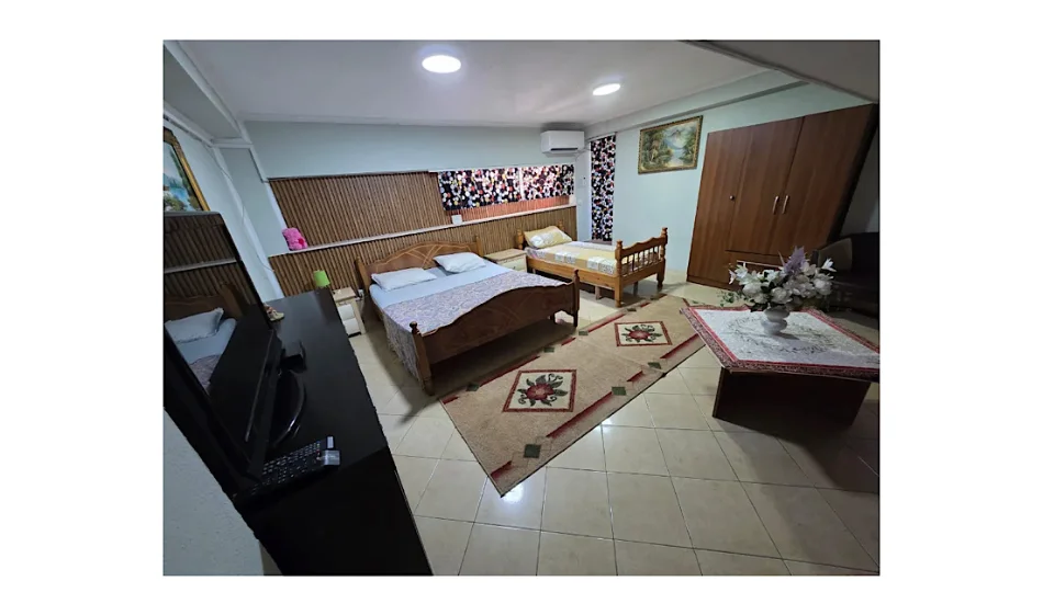 Tirane, jepet me qera apartament 1+1 Kati 1, 70 m² 450 € 