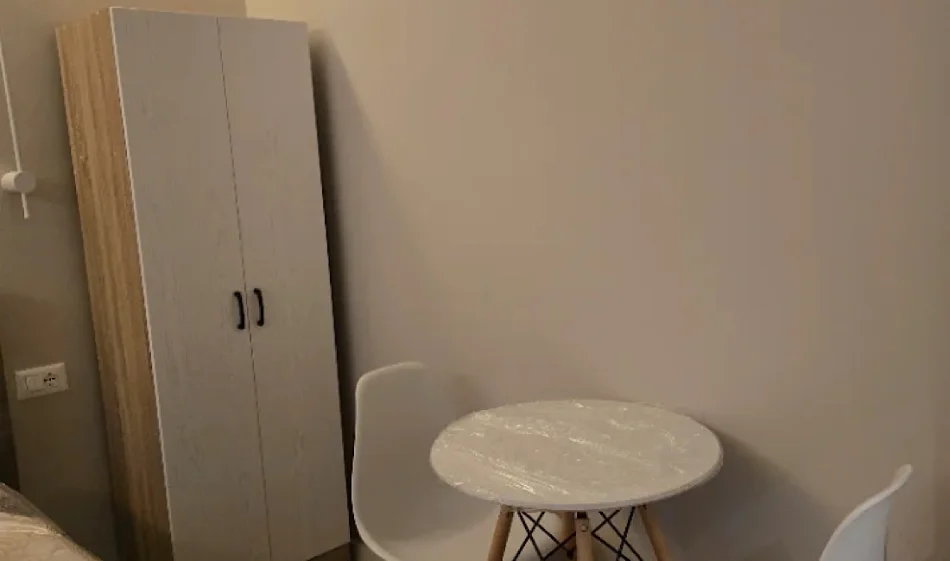 Tirane, jepet me qera garsonier Studio Kati 4, 400 € 