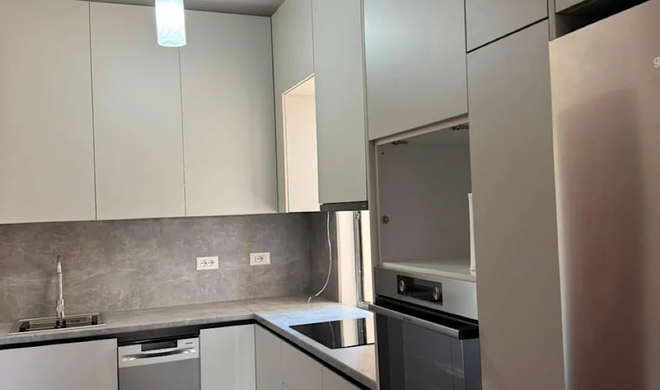 Tirane, jepet me qera apartament 1+1 Kati 4, 66 m² 550 € 