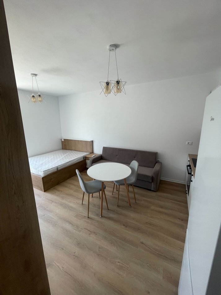 Tirane, jepet me qera garsonier 1+1 Kati 2, 49 m² 32000 Leke (Perballe TV Klan)