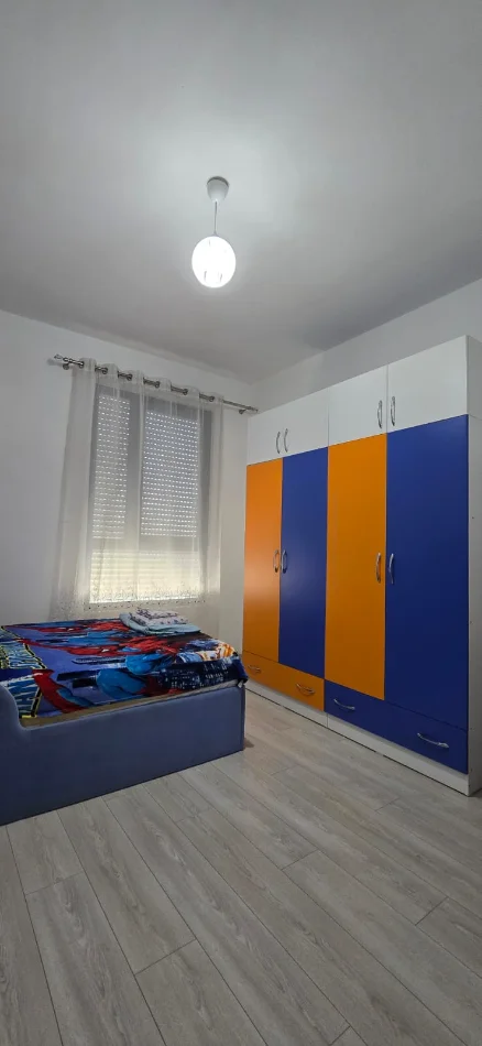 Tirane, jepet me qera apartament 3+1+Ballkon Kati 5, 120 m² 600 €