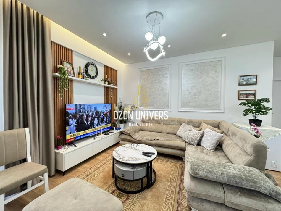 Tirane, jepet me qera apartament 1+1+Ballkon Kati 3, 79 m² 600 € (Ish Fusha e Aviacionit)