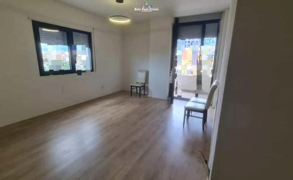 Tirane, jepet me qera apartament Kati 4, 102 m² 620 € (Rruga Ali Demi)