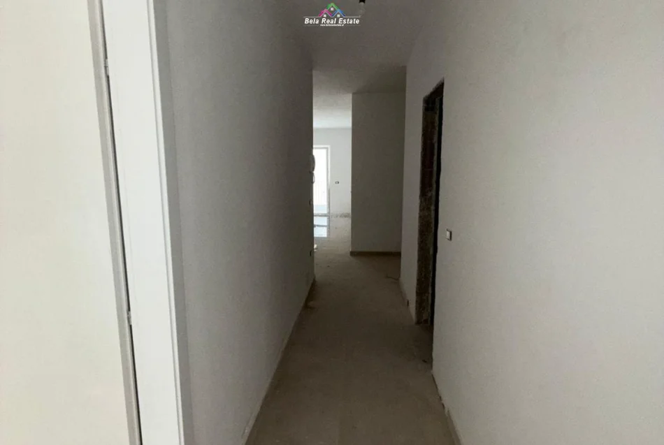 Tirane, jepet me qera zyre Kati 1, 120 m² 1.260 € (dritan hoxha)