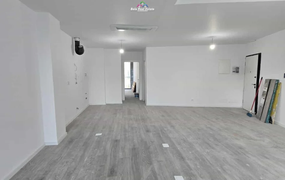 Tirane, jepet me qera zyre Kati 1, 86 m² 1.500 € (lake view)