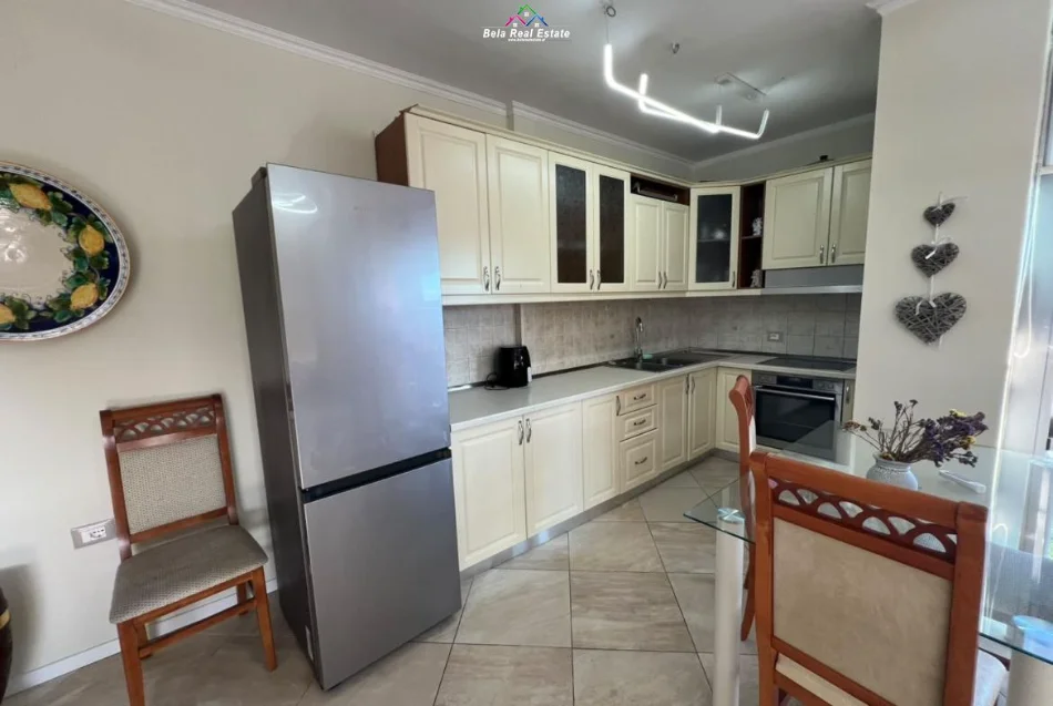 Tirane, jepet me qera apartament 1+1 Kati 4, 70 m² 530 € (Rruga Dritan Hoxha)