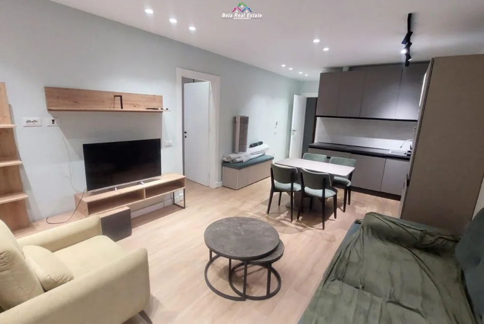 Tirane, jepet me qera apartament 1+1+Ballkon Kati 2, 70 m² 740 € (medar shtylla)