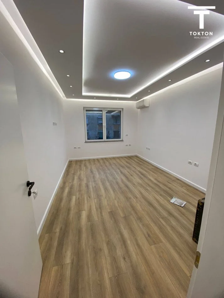 Tirane, jepet me qera apartament 2+1+Ballkon Kati 3, 105 m² 1.350 € (Mine Peza) TT 497