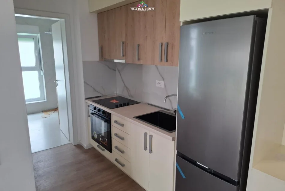 Tirane, jepet me qera apartament 1+1+Ballkon Kati 2, 49 m² 470 € (ali demi)