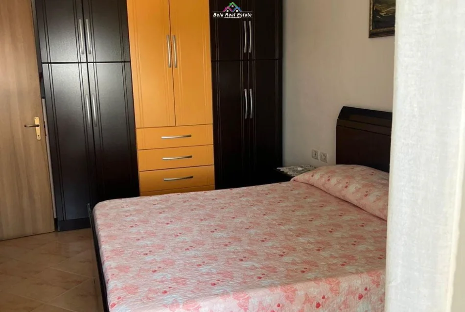 Tirane, jepet me qera apartament 2+1 Kati 7, 85 m² 480 € (kthesa kamezes)