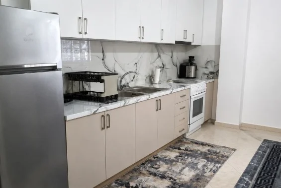 Tirane, jepet me qera 1+1+Ballkon Kati 1, 60 m² 370 € (Astir)
