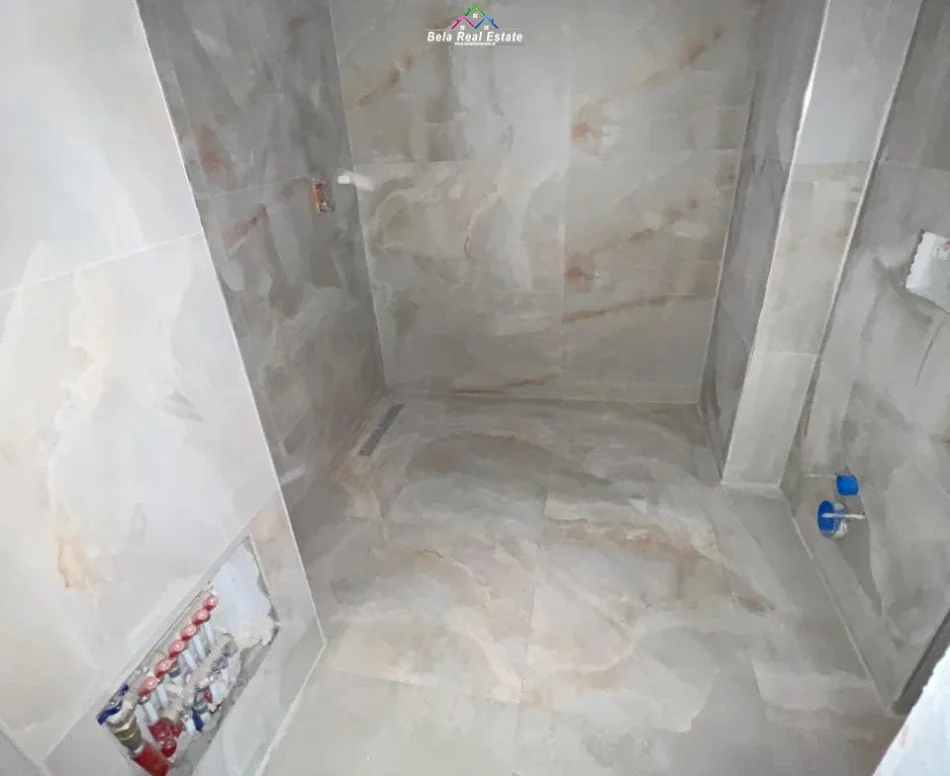 Tirane, shes apartament 1+1+Ballkon Kati 7, 66 m² 102.300 € (astir)