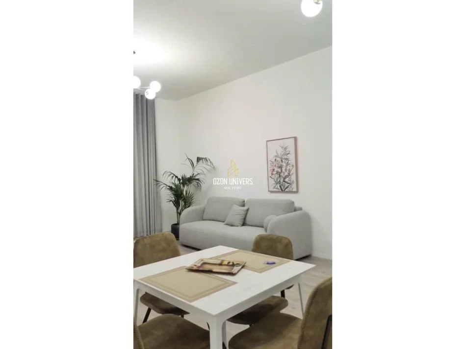 Tirane, jepet me qera apartament 1+1+Ballkon Kati 3, 1.100 m² 1.100 € (Kompleksi Delijorgji, Rruga e Kavajës)