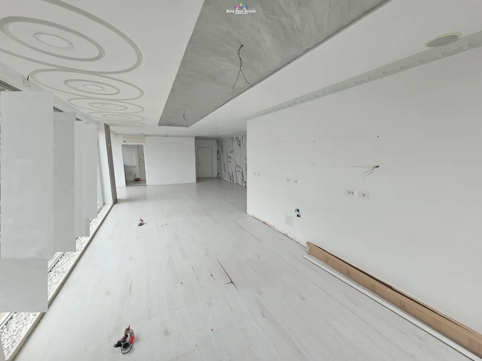 Tirane, shes zyre Kati 2, 72 m² 260.000 € (21 dhjetori)