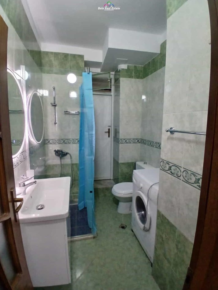 Tirane, jepet me qera apartament 1+1+Ballkon Kati 1, 65 m² 600 € (hoxha tahsim)