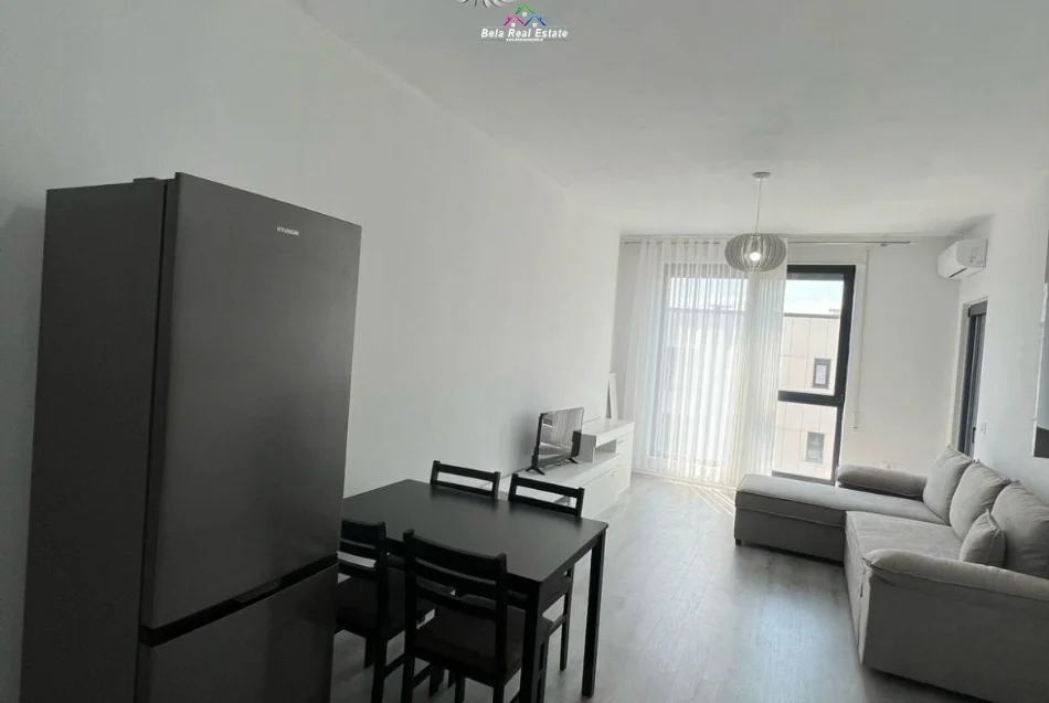 Tirane, jepet me qera apartament 1+1+Ballkon Kati 8, 65 m² 550 € (xhanfize keko)