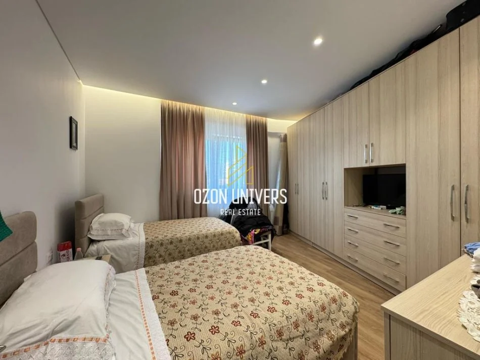 Tirane, jepet me qera apartament 1+1+Ballkon Kati 3, 79 m² 600 € (Ish Fusha e Aviacionit)