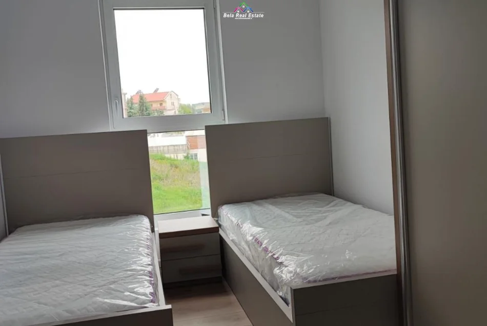 Tirane, jepet me qera apartament 2+1 Kati 4, 100 m² 520 € (pasho hysa)