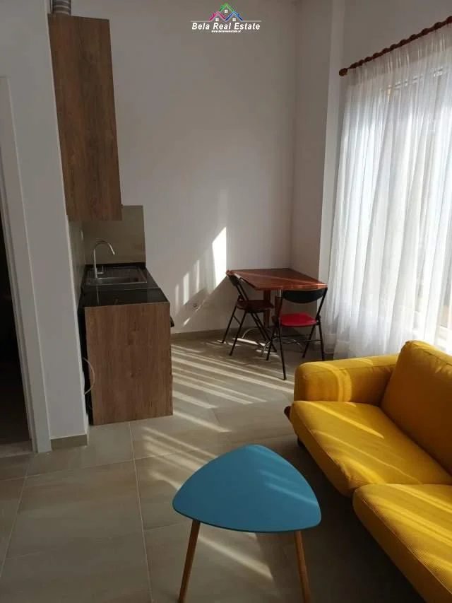 Tirane, jepet me qera garsonier Kati 2, 25 m² 280 € (Rruga e Dibres, prane QSUT)