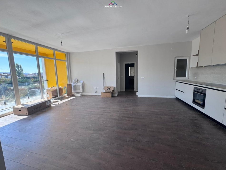 Tirane, jepet me qera apartament 2+1 Kati 2, 125 m² 650 € (bulevardi i ri)