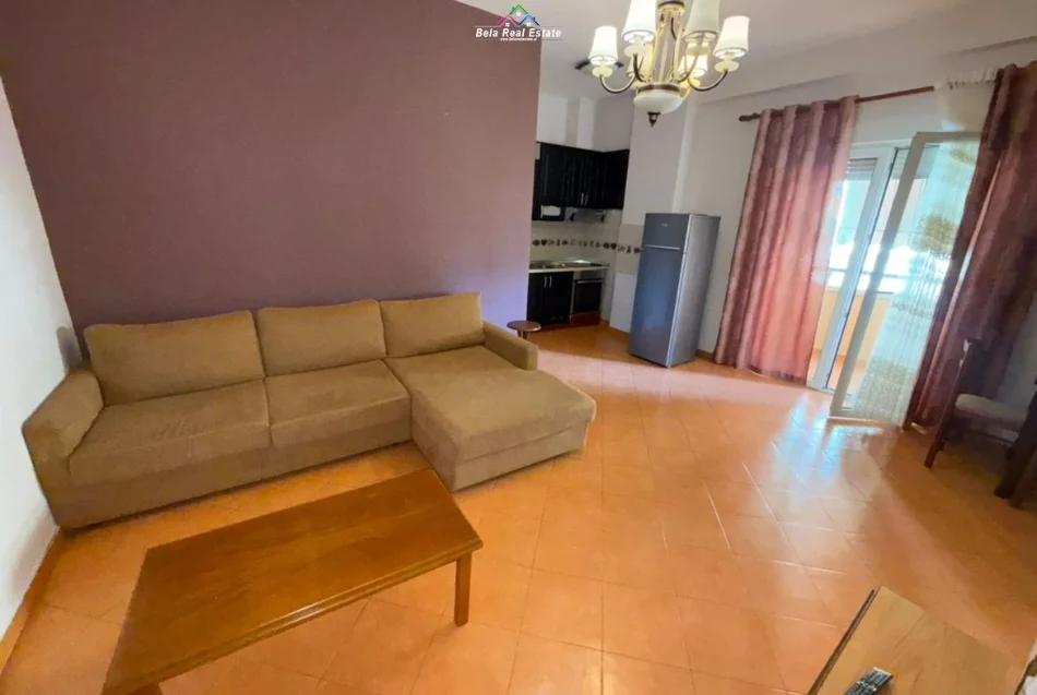 Tirane, jepet me qera apartament 1+1+Ballkon Kati 1, 70 m² 650 € (rruga e elbasanit)
