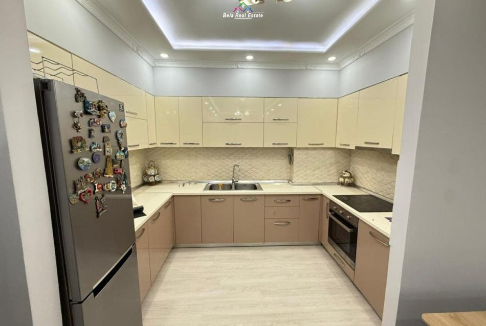 Tirane, jepet me qera apartament 2+1 Kati 5, 97 m² 500 € (erzen lita)