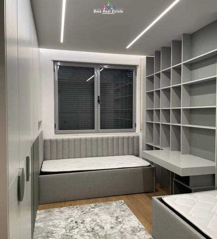 Tirane, jepet me qera apartament 2+1+Ballkon Kati 5, 133 m² 650 € (Rruga Sabri Preveza)