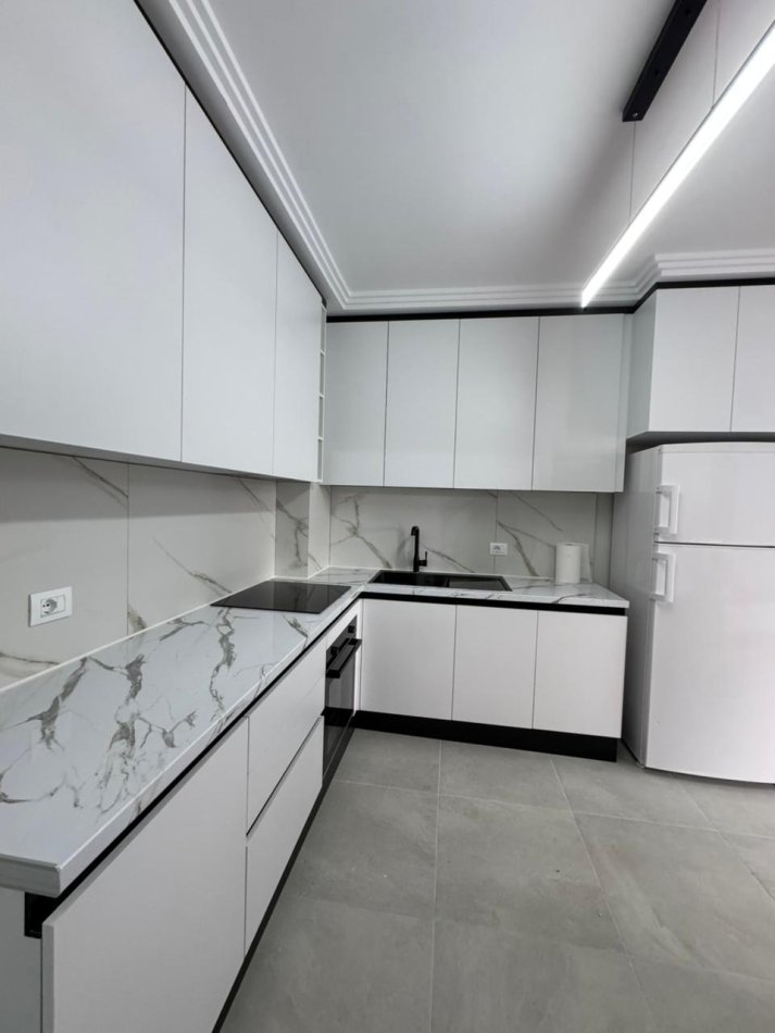 Apartament 2+1 Kati 6, 98 m² 500 € (Univers City)