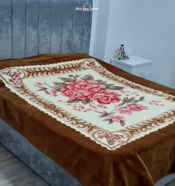 Tirane, jepet me qera apartament 1+1 , 70 m² 570 € (Rruga e Kavajes)