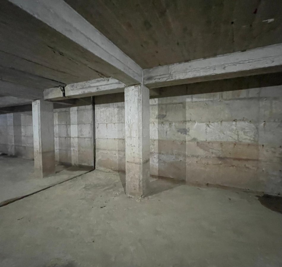 Tirane, shitet garazh | post parkimi Kati -2, 16 m² (Ish Tregu Elektrik)