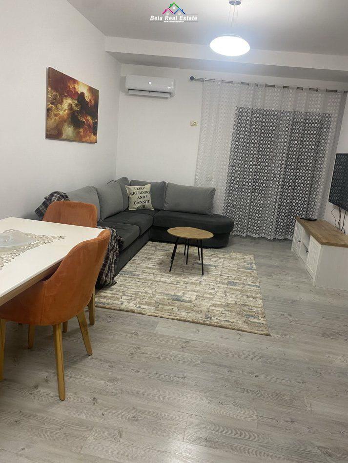 Tirane, jepet me qera apartament 2+1 Kati 3, 86 m² 750 € (qemal stafa)